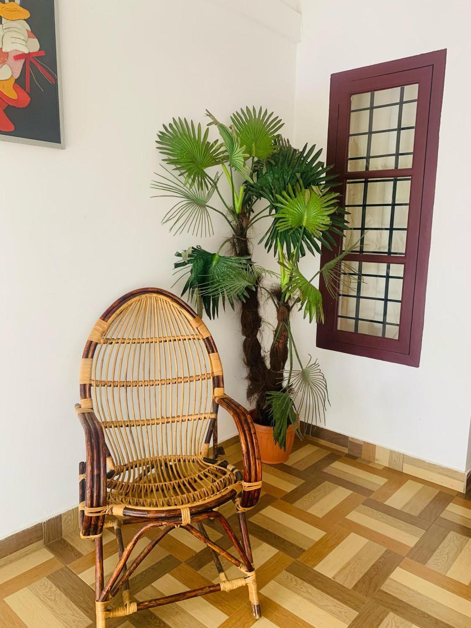 Deluxe Residency Hotel Kalpetta Exterior photo
